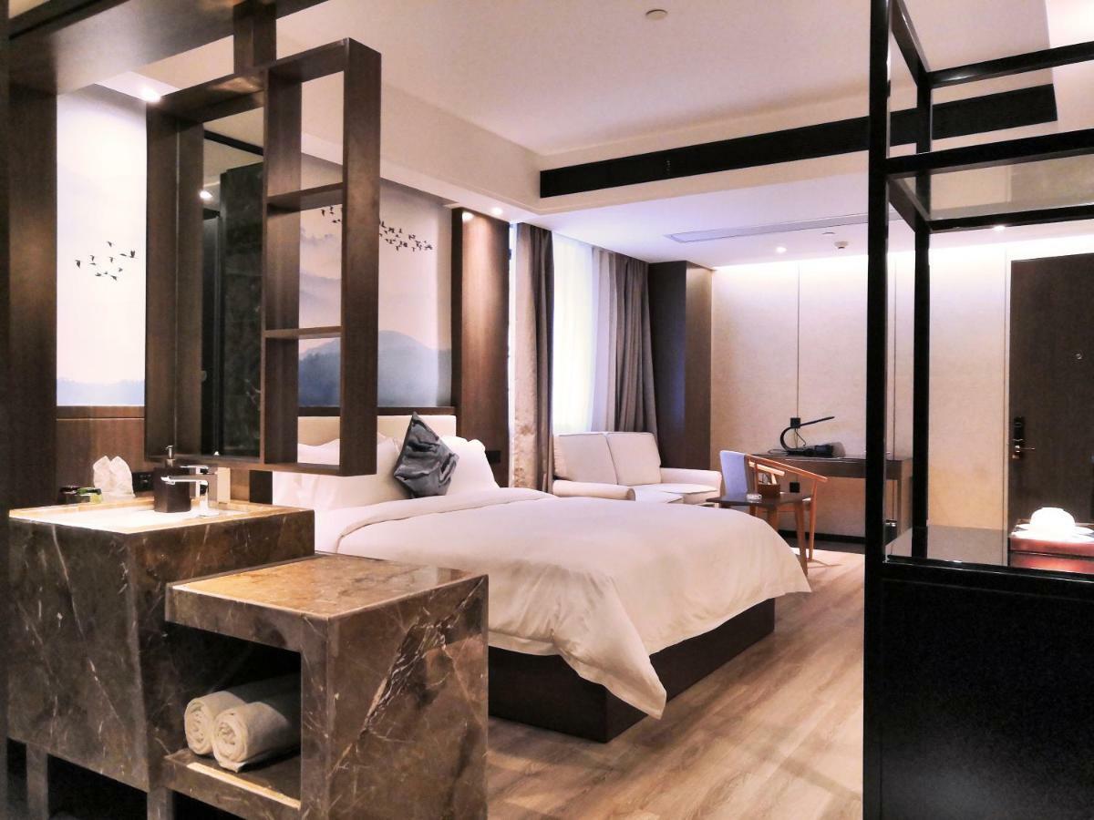 Paco Hotel Tiyuxilu Metro Guangzhou-Free Shuttle Bus During Canton Fair Eksteriør billede